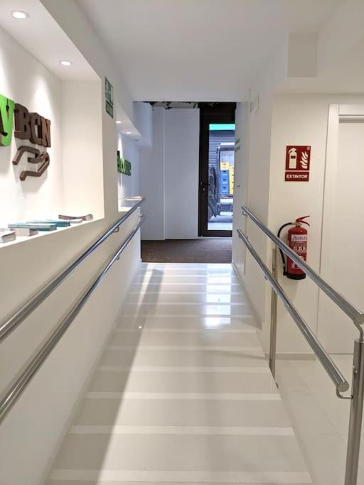 Weflating Fira Apartment L'Hospitalet de Llobregat Exterior foto